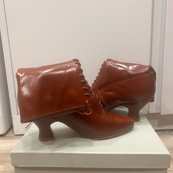 Memery Shoes - EDWARDIAN STYLE BOOT WITH POMPADOUR HEEL, 1900-1915